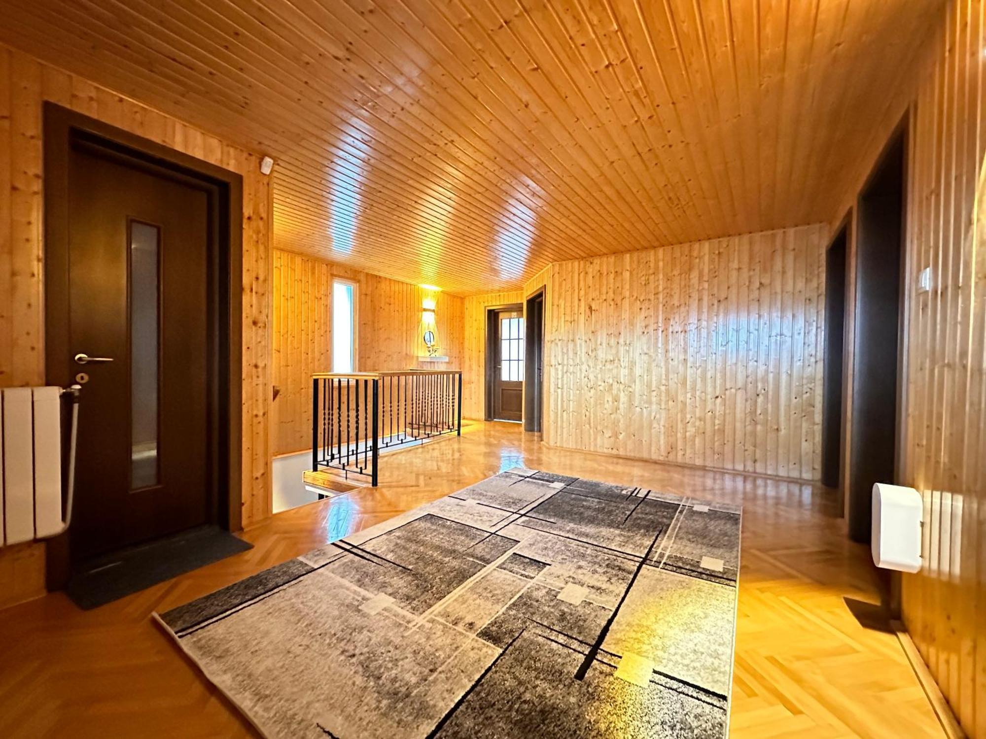 Вілла Prater House Mountain View Моєчу-де-Жос Екстер'єр фото